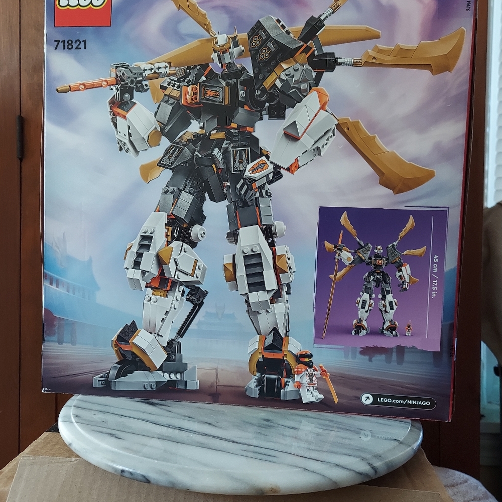 LEGO Ninjago Cole's Titan - Picture 9 of 11